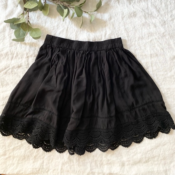 Shell Black Embroidered Skirt by Aeropostale - Picture 2 of 8